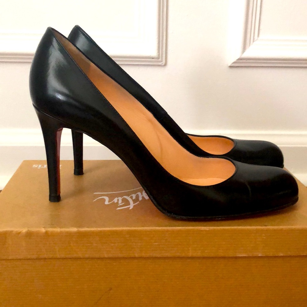 Christian Louboutin Black pump